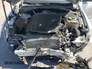 2019 Jaguar XE 25t with VIN SAJAR4FX6KCP49670, listed as a Copart auction lot 75340594 with 71,282 mi miles and Salvage Title. Bid and sale history available at carsss.com. Image 13.