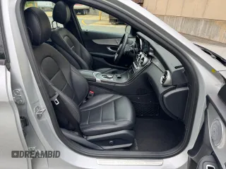 2019 Mercedes-Benz C 300 z VIN 55SWF8EB5KU289008, wystawiony jako Copart lot #58095705 z przebiegiem 42 598 mil mil oraz Czysty tytuł • Clean title. Historia ofert i sprzedaży dostępna na DreamBid. Obrazek 5.