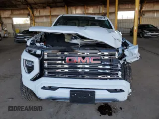 2024 GMC Canyon 4WD Denali with VIN 1GTP6FEK1R1221334, listed as a Copart auction lot 45664335 with 9,184 mi miles and Salvage Title. Bid and sale history available at carsss.com. Image 5.