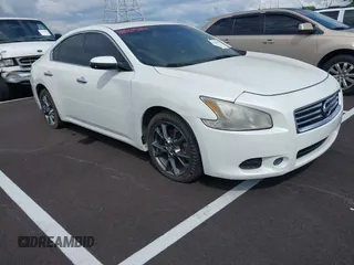 2013 Nissan Maxima SV z VIN 1N4AA5AP1DC827820, wystawiony jako IAAI lot #42334434 z przebiegiem 164 731 mil mil oraz . Historia ofert i sprzedaży dostępna na DreamBid. Obrazek 1.