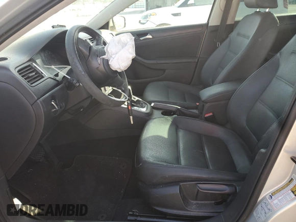 2011 Volkswagen Jetta SE with VIN 3VWDZ7AJXBM326103, listed as a Copart auction lot 57885185 with 149,064 mi miles and Salvage title. Bid and sale history available at DreamBid. Image 7.