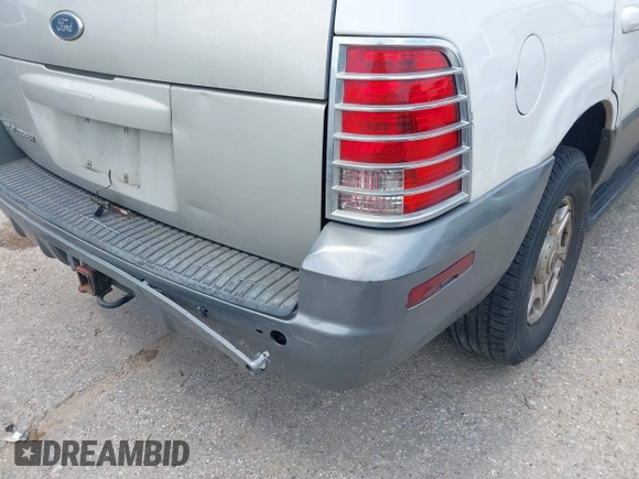 2002 Mercury Mountaineer z VIN 4M2ZU66E72ZJ21747, wystawiony jako IAAI lot #42656153 z przebiegiem 196 835 mil mil oraz . Historia ofert i sprzedaży dostępna na DreamBid. Obrazek 12.