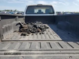 2015 Ford F-250 XLT z VIN 1FTBF2B6XFEA80102, wystawiony jako Copart lot #65196695 z przebiegiem Nie podano mil oraz Szkoda całkowita • Salvage title. Historia ofert i sprzedaży dostępna na DreamBid. Obrazek 10.