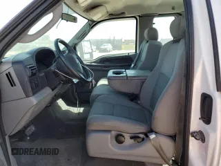 2005 Ford F-250 XL with VIN 1FTSX21Y15EC59370, listed as a Copart auction lot 52620765 with 124,584 mi miles and Salvage Title. Bid and sale history available at DreamBid. Image 7.