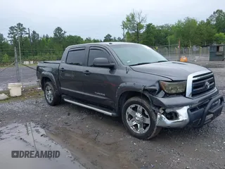 2011 Toyota Tundra z VIN 5TFEM5F10BX030861, wystawiony jako IAAI lot #42255254 z przebiegiem 194 850 mil mil oraz . Historia ofert i sprzedaży dostępna na DreamBid. Obrazek 1.