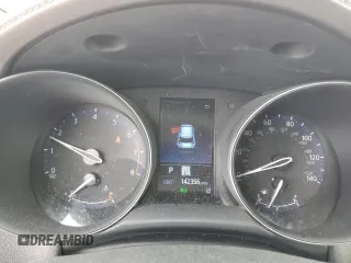 2021 Toyota C-HR LE z VIN JTNKHMBX2M1104830, wystawiony jako Copart lot #54757285 z przebiegiem 142 356 mil mil oraz Szkody całkowita. Historia ofert i sprzedaży dostępna na DreamBid. Obrazek 9.