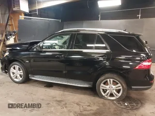 2012 Mercedes-Benz M ML 350 with VIN 4JGDA5HB7CA026607, listed as a IAAI auction lot 41687785 with 89,161 mi miles. Bid and sale history available at carsss.com. Image 15.