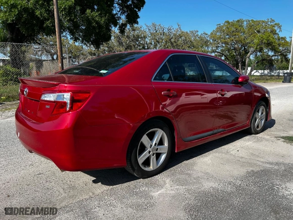 2014 Toyota Camry L with VIN 4T1BF1FK1EU738438, listed as a Copart auction lot 53657335 with 164,729 mi miles and Clean Title. Bid and sale history available at carsss.com. Image 4.