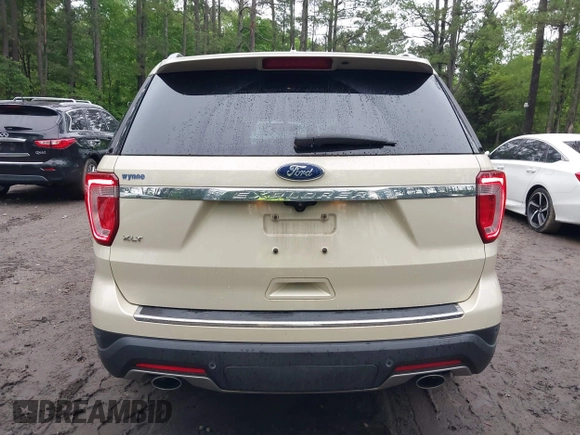 2018 Ford Explorer XLT z VIN 1FM5K7D89JGA02570, wystawiony jako IAAI lot #42262888 z przebiegiem 117 002 mil mil oraz . Historia ofert i sprzedaży dostępna na DreamBid. Obrazek 16.
