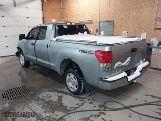 2007 Toyota Tundra SR5 with VIN 5TFBV541X7X025225, listed as a IAAI auction lot 41565019 with 204,790 mi miles. Bid and sale history available at carsss.com. Image 3.