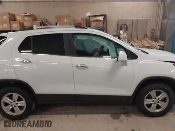 2017 Chevrolet Trax LT with VIN KL7CJPSB5HB191610, listed as a IAAI auction lot 41777447 with 97,392 mi miles. Bid and sale history available at carsss.com. Image 13.
