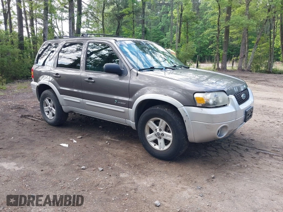 2005 Ford Escape Hybrid with VIN 1FMCU95H45KD91052, listed as a IAAI auction lot 42200393 with 304,817 mi miles and . Bid and sale history available at DreamBid. Image 1.