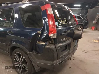 2006 Honda CR-V LX z VIN SHSRD78516U431471, wystawiony jako IAAI lot #42242207 z przebiegiem 180 794 mil mil oraz . Historia ofert i sprzedaży dostępna na DreamBid. Obrazek 6.