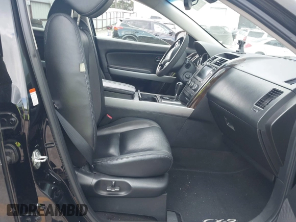 2010 Mazda CX-9 Grand Touring with VIN JM3TB2MA3A0201602, listed as a IAAI auction lot 42463599 with 331,533 mi miles and . Bid and sale history available at DreamBid. Image 5.