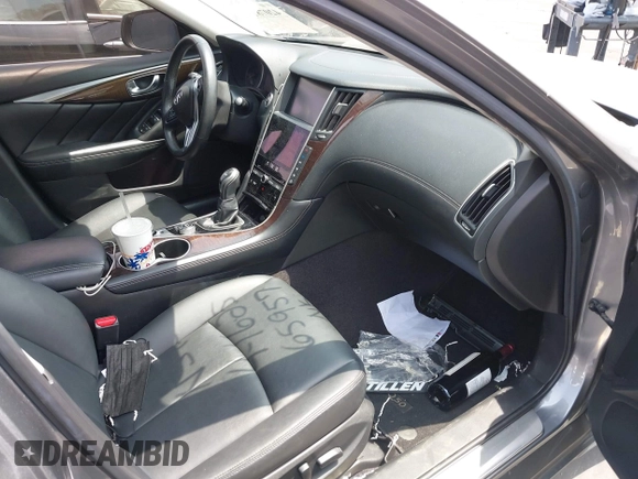 2019 Infiniti Q50 3.0t LUXE with VIN JN1EV7AP5KM519569, listed as a IAAI auction lot 42078137 with 134,486 mi miles. Bid and sale history available at carsss.com. Image 5.