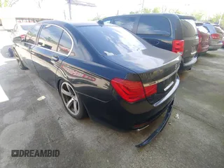 2012 BMW 7 Series 750Li xDrive with VIN WBAKC8C58CC435970, listed as a Copart auction lot 53962815 with 129,273 mi miles and Clean Title. Bid and sale history available at carsss.com. Image 3.