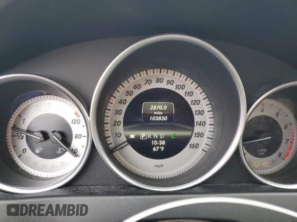 2013 Mercedes-Benz C 300 Sport z VIN WDDGF8AB4DR279598, wystawiony jako Copart lot #56685705 z przebiegiem 103 830 mil mil oraz Szkoda całkowita • Salvage title. Historia ofert i sprzedaży dostępna na DreamBid. Obrazek 9.