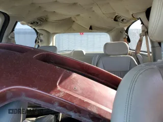 2007 Chrysler Town & Country Touring with VIN 2A4GP54LX7R361418, listed as a Copart auction lot 44330715 with Not Provided miles and Salvage Title. Bid and sale history available at DreamBid. Image 10.
