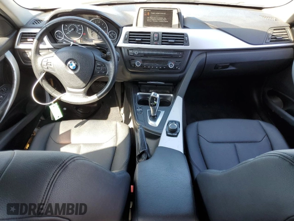 2012 BMW 3 Series 328i z VIN WBA3C1C59CF432795, wystawiony jako Copart lot #51151665 z przebiegiem 97 642 mil mil oraz Szkoda całkowita • Salvage title. Historia ofert i sprzedaży dostępna na DreamBid. Obrazek 8.