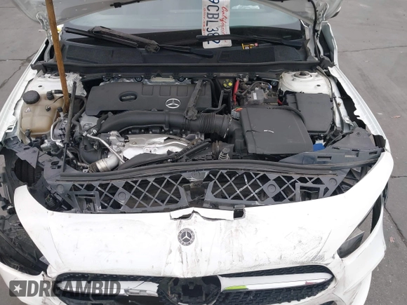 2019 Mercedes-Benz A 220 z VIN WDD3G4EB7KW022688, wystawiony jako IAAI lot #42023919 z przebiegiem 59 968 mil mil oraz . Historia ofert i sprzedaży dostępna na DreamBid. Obrazek 10.