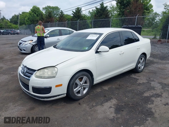 2005 Volkswagen Jetta with VIN 3VWRT71K35M643984, listed as a IAAI auction lot 42582459 with 216,866 mi miles and . Bid and sale history available at DreamBid. Image 2.