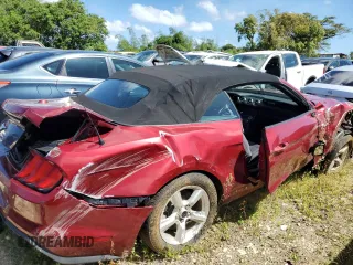 2019 Ford Mustang EcoBoost z VIN 1FATP8UH9K5128594, wystawiony jako Copart lot #73007804 z przebiegiem Nie podano mil oraz Szkoda całkowita • Salvage title. Historia ofert i sprzedaży dostępna na DreamBid. Obrazek 3.