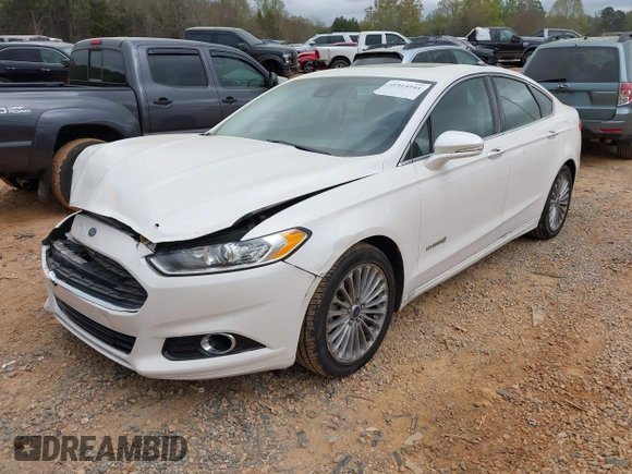 2013 Ford Fusion Titanium Hybrid with VIN 3FA6P0RU2DR308696, listed as a IAAI auction lot 41914944 with 133,710 mi miles. Bid and sale history available at carsss.com. Image 2.