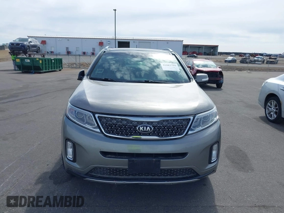2014 Kia Sorento SX with VIN 5XYKWDA75EG453820, listed as a IAAI auction lot 41883759 with 192,137 mi miles. Bid and sale history available at carsss.com. Image 12.