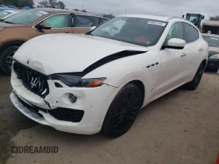2018 Maserati Levante GranLusso z VIN ZN661XUL4JX305898, wystawiony jako Copart lot #68661242 z przebiegiem 33 340 mil mil oraz . Historia ofert i sprzedaży dostępna na DreamBid. Obrazek 1.