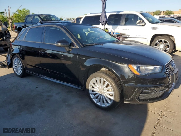 2016 Audi A3 e-tron Premium with VIN WAUUPBFF7GA080726, listed as a Copart auction lot 48844284 with 113,718 mi miles. Bid and sale history available at carsss.com. Image 4.