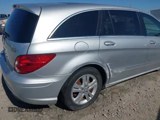 2008 Mercedes-Benz R 3.5L with VIN 4JGCB65E98A071133, listed as a IAAI auction lot 42114647 with 123,389 mi miles and . Bid and sale history available at DreamBid. Image 6.