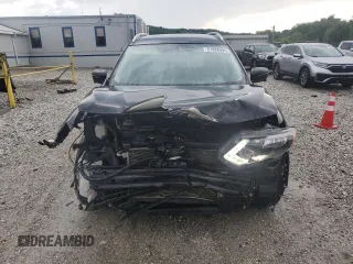 2017 Nissan Rogue SV with VIN KNMAT2MT4HP610630, listed as a Copart auction lot 61088995 with 83,885 mi miles and Salvage title. Bid and sale history available at DreamBid. Image 5.