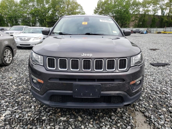 2020 Jeep Compass Latitude with VIN 3C4NJDBB2LT228128, listed as a Copart auction lot 57214605 with 46,218 mi miles and Salvage title. Bid and sale history available at DreamBid. Image 5.