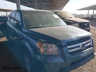 2006 Honda Pilot LX with VIN 2HKYF18146H546803, listed as a IAAI auction lot 41533192 with 218,754 mi miles. Bid and sale history available at carsss.com. Image 1.