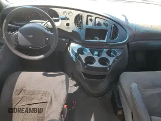 2008 Ford Econoline Cargo Commercial с VIN 1FTNE24L78DA01965, выставлен на аукционе Copart как лот 67921874 с пробегом 237 535 миль миль и Списание • Salvage title. История ставок и продаж доступна на DreamBid. Изображение 8.