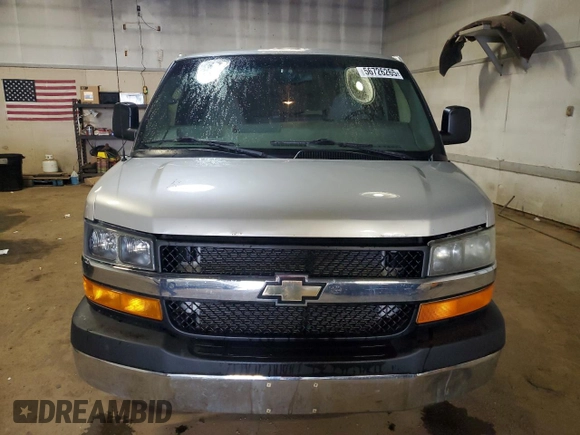 2007 Chevrolet Express Passenger with VIN 1GAHG39U171117105, listed as a Copart auction lot 56726265 with 264,871 mi miles and Clean title. Bid and sale history available at DreamBid. Image 5.
