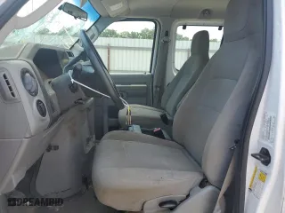 2014 Ford Econoline Wagon XL with VIN 1FBNE3BL8EDB05793, listed as a Copart auction lot 57317744 with 199,493 mi miles and Clean Title. Bid and sale history available at carsss.com. Image 7.
