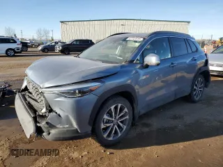 2022 Toyota Corolla Cross XLE z VIN 7MUDAABG5NV034976, wystawiony jako Copart lot #42742615 z przebiegiem 24 642 mil mil oraz Szkoda całkowita • Salvage title. Historia ofert i sprzedaży dostępna na DreamBid. Obrazek 1.