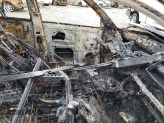 2007 Toyota Highlander w/3rd Row z VIN JTEDW21A870019372, wystawiony jako Copart lot #45184425 z przebiegiem Nie podano mil oraz Nie do naprawy • Non repairable. Historia ofert i sprzedaży dostępna na DreamBid. Obrazek 7.