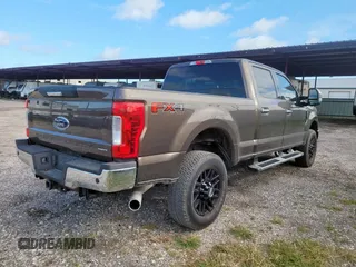 2017 Ford F-250 Lariat с VIN 1FT7W2B64HEB34275, выставлен на аукционе Copart как лот 62846775 с пробегом 153 463 миль миль и Чистый • Clean title. История ставок и продаж доступна на DreamBid. Изображение 4.