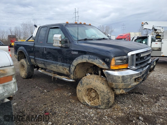 2001 Ford Super Duty F-250 XL with VIN 3FTNX21S01MA38579, listed as a Copart auction lot 45288425 with 133,912 mi miles and Salvage Title. Bid and sale history available at carsss.com. Image 4.