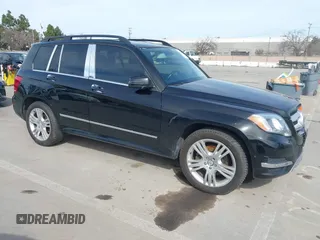 2013 Mercedes-Benz GLK with VIN WDCGG8JB5DG108761, listed as a IAAI auction lot 41622613 with 177,587 mi miles. Bid and sale history available at carsss.com. Image 1.