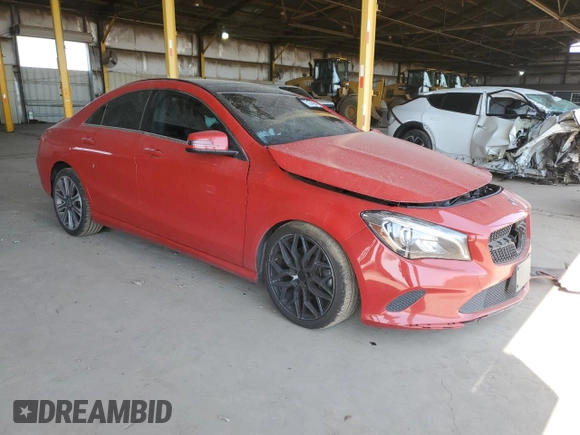2019 Mercedes-Benz CLA 250 z VIN WDDSJ4GB0KN750546, wystawiony jako Copart lot #52394885 z przebiegiem 86 383 mil mil oraz Szkoda całkowita • Salvage title. Historia ofert i sprzedaży dostępna na DreamBid. Obrazek 4.