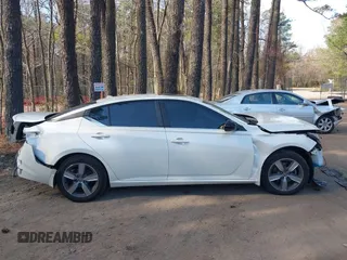 2019 Nissan Altima SR with VIN 1N4BL4CV4KC148593, listed as a IAAI auction lot 41887662 with 65,025 mi miles and . Bid and sale history available at DreamBid. Image 13.