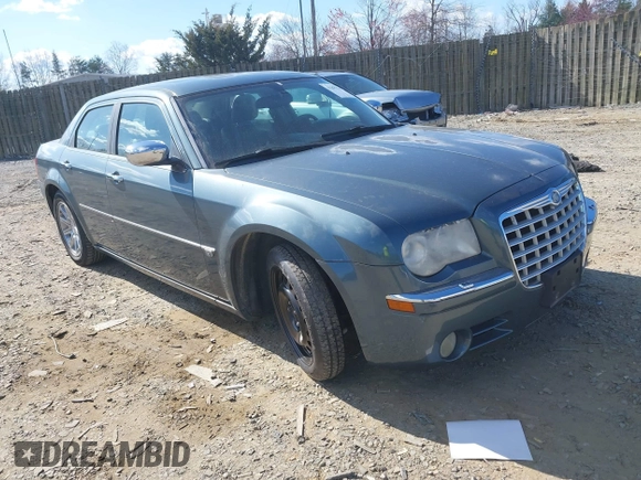 2005 Chrysler 300 with VIN 2C3AA63H45H502345, listed as a IAAI auction lot 41877543 with 96,541 mi miles. Bid and sale history available at carsss.com. Image 1.