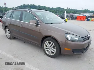 2011 Volkswagen Jetta TDI z VIN 3VWPL7AJ7BM678554, wystawiony jako IAAI lot #42488778 z przebiegiem 135 808 mil mil oraz . Historia ofert i sprzedaży dostępna na DreamBid. Obrazek 1.