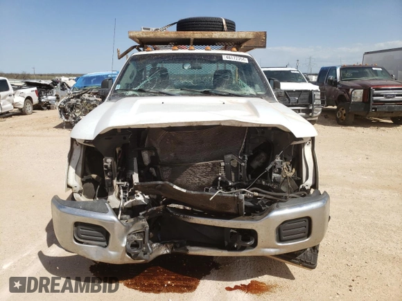 2015 Ford F-350 z VIN 1FDRF3G63FEB69924, wystawiony jako Copart lot #48172354 z przebiegiem 378 948 mil mil oraz Szkoda całkowita • Salvage title. Historia ofert i sprzedaży dostępna na DreamBid. Obrazek 5.