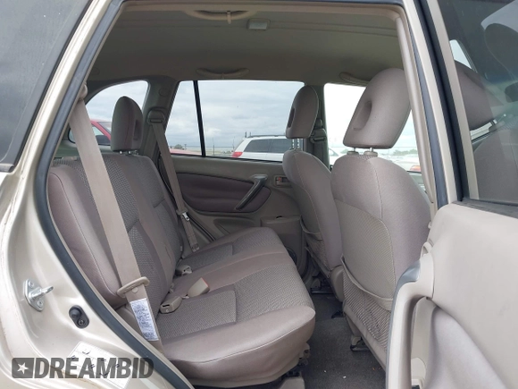 2005 Toyota RAV4 with VIN JTEGD20V750095850, listed as a IAAI auction lot 42131615 with 172,052 mi miles. Bid and sale history available at carsss.com. Image 8.