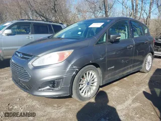 2013 Ford C-Max Hybrid SE with VIN 1FADP5AU6DL544072, listed as a IAAI auction lot 41798270 with 203,489 mi miles. Bid and sale history available at carsss.com. Image 6.