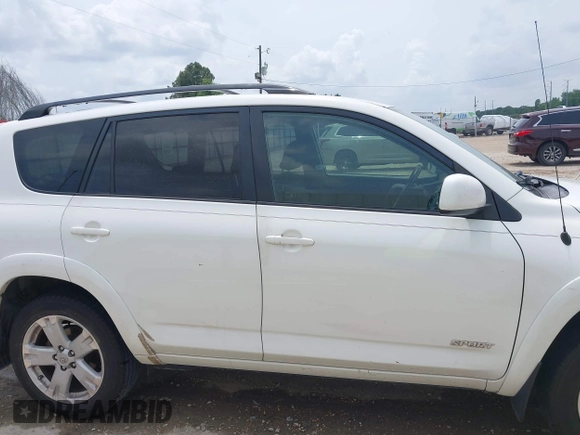 2006 Toyota RAV4 Sport with VIN JTMZK32V266000101, listed as a IAAI auction lot 42067422 with 171,545 mi miles and . Bid and sale history available at DreamBid. Image 14.